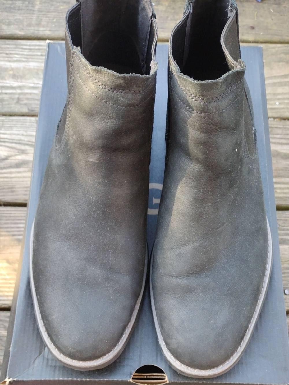 Ugg en's Black Boots - Classic Slip-On Style